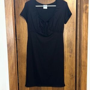 black fitted short sleeved mini dress